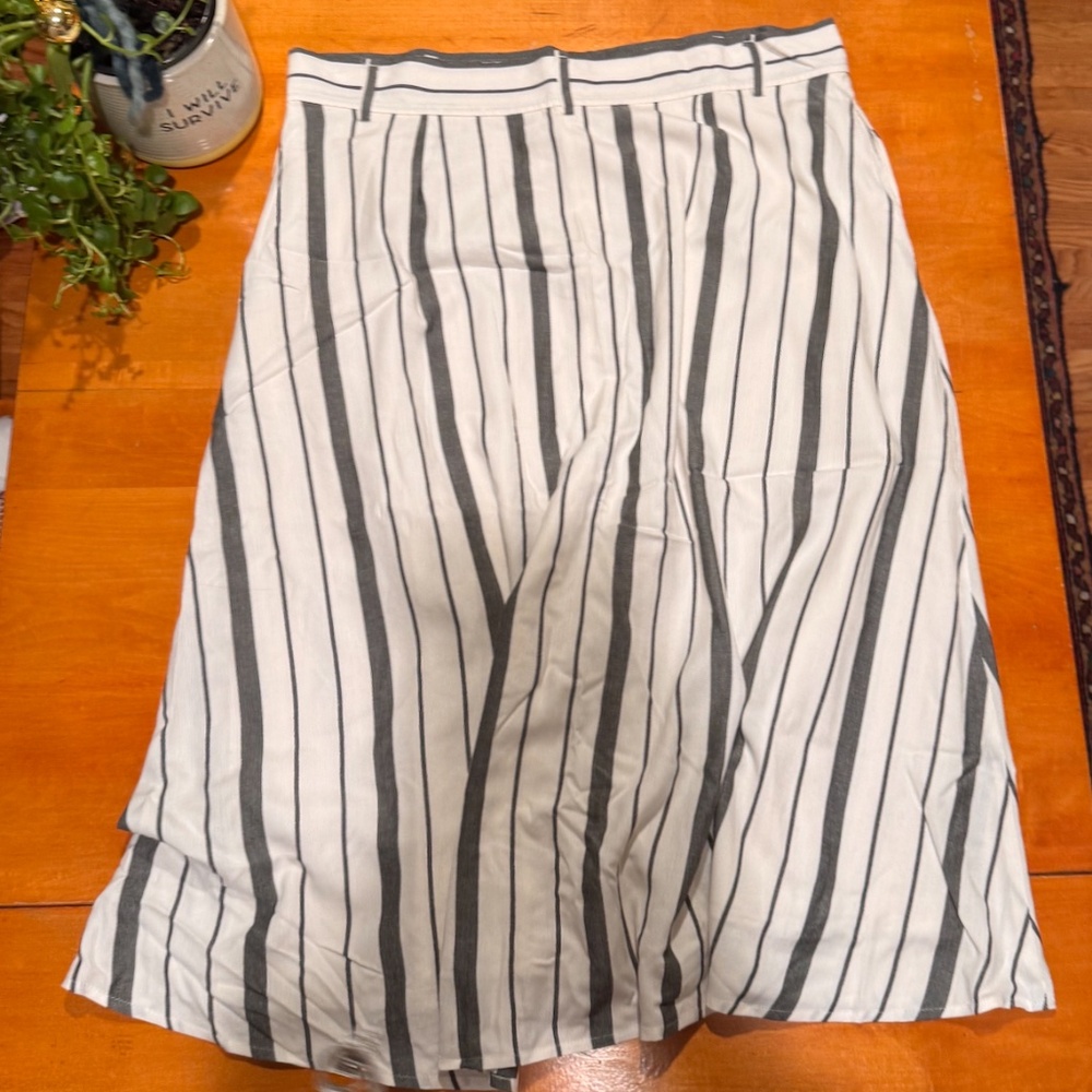 GAP Striped Button-Front A-line Midi Skirt with Tie Belt – Size 14 - Picture 2 of 8